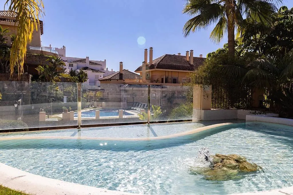 Stunning 2 Bedroom Apartment In Aloha Hill Club Marbella