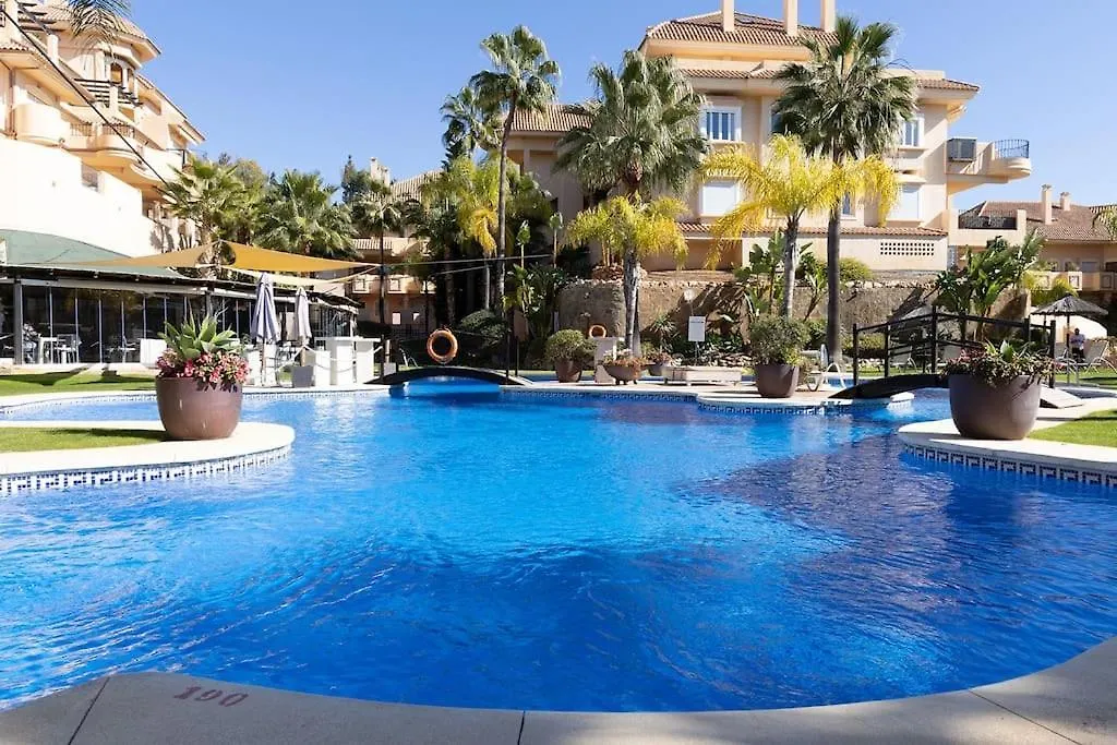 Stunning 2 Bedroom Apartment In Aloha Hill Club Marbella