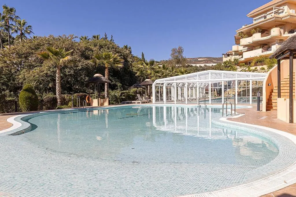 Stunning 2 Bedroom Apartment In Aloha Hill Club Marbella
