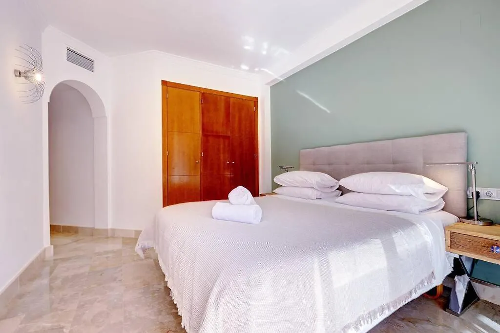 Stunning 2 Bedroom Apartment In Aloha Hill Club Marbella Spain