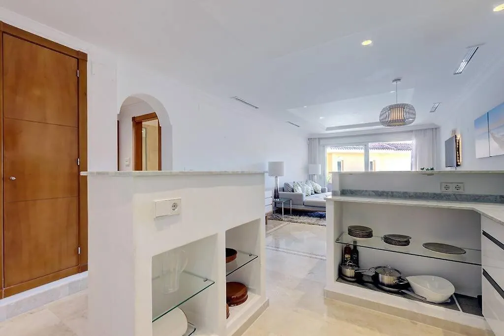Stunning 2 Bedroom Apartment In Aloha Hill Club Marbella