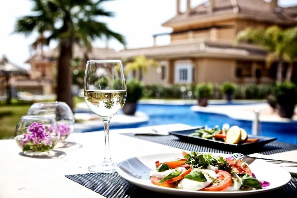 Stunning 2 Bedroom Apartment In Aloha Hill Club Marbella 0*,