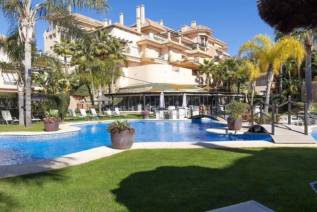 Stunning 2 Bedroom Apartment In Aloha Hill Club Marbella